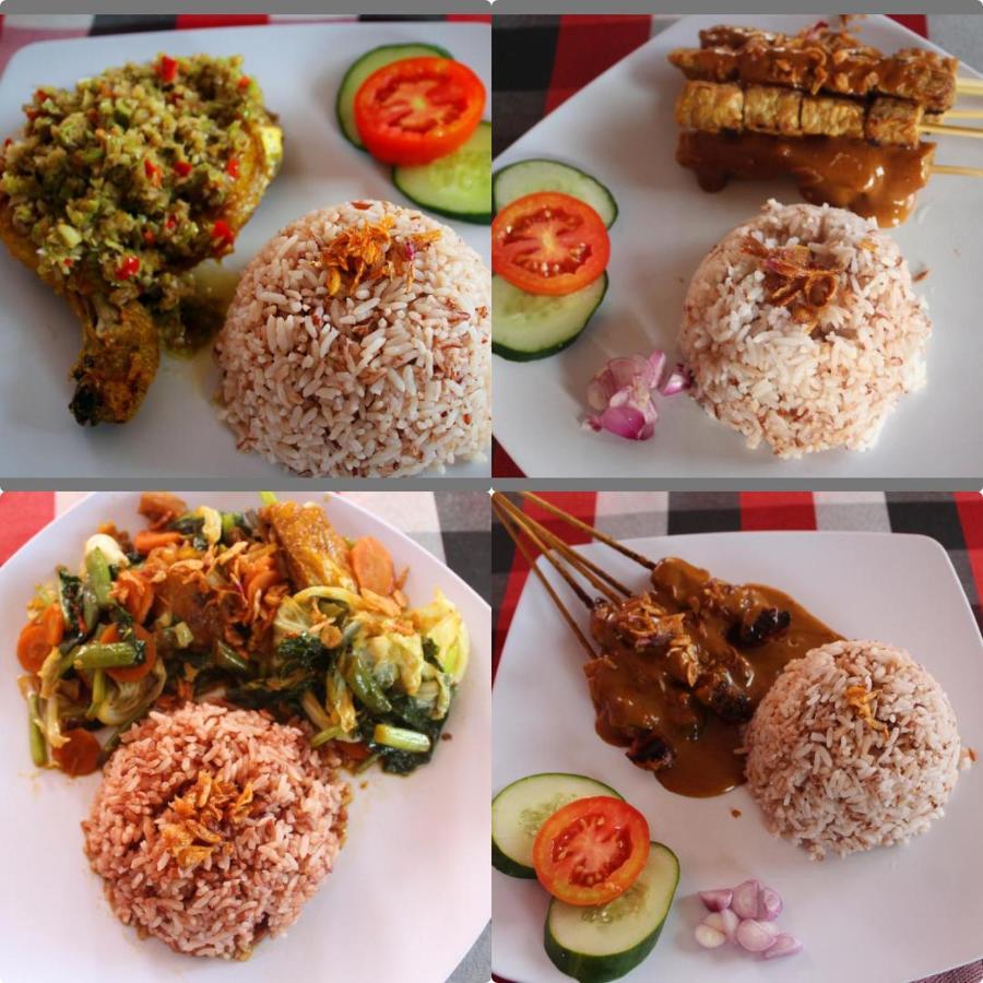 One Homestay And Warung Munduk Eksteriør billede
